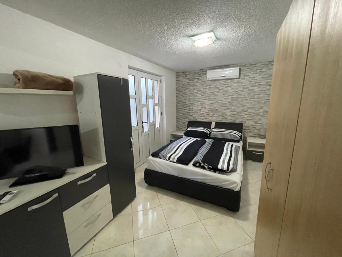 Apartmani-Joe Podglavica Экстерьер фото